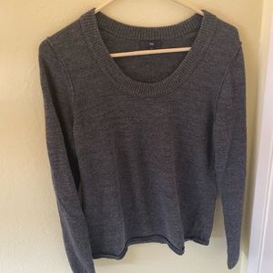 Gap sweater